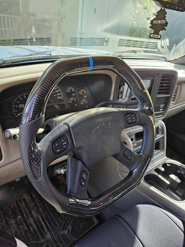 2003 + Chevorlet Silverado/Trailblazer Gmc Yukon/Sierra Carbon Fiber Steering Wheel