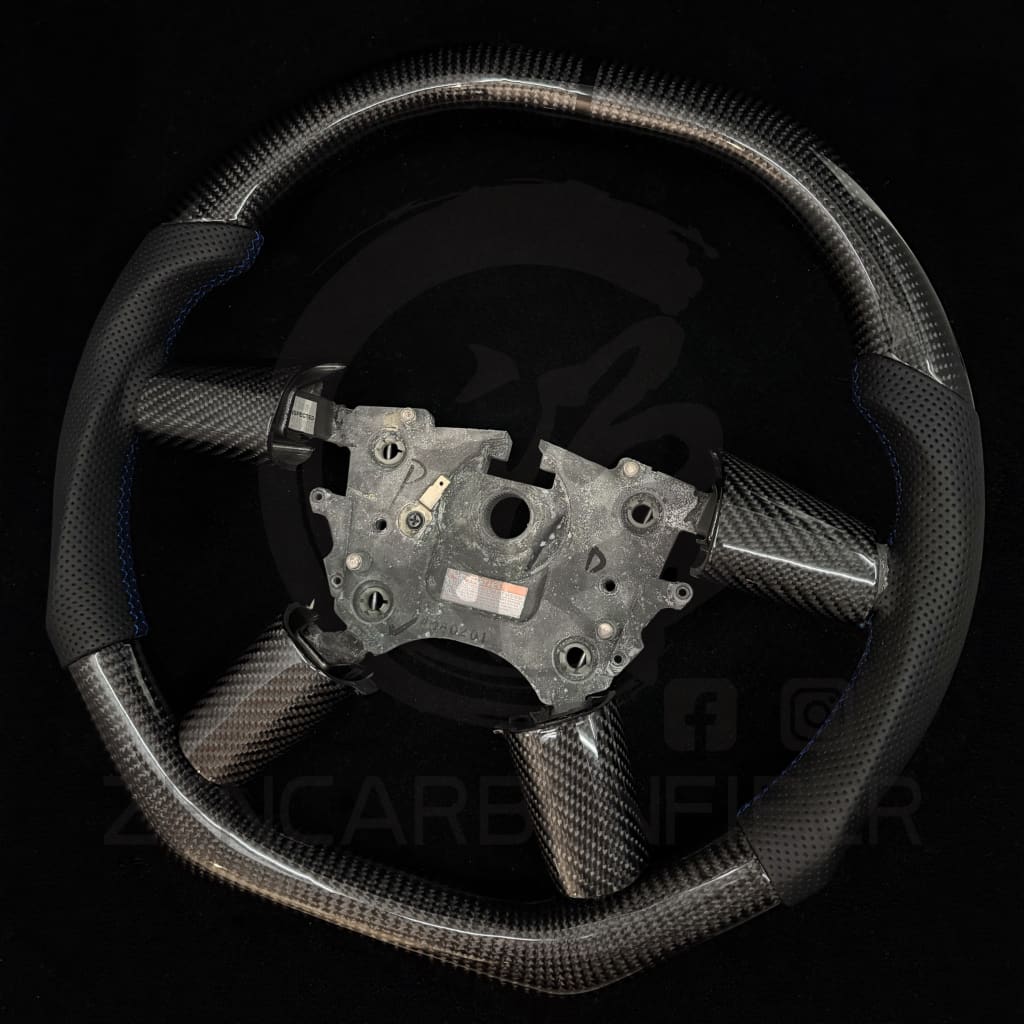2004-2006 Pontiac GTO Carbon Fiber Steering Wheel - Steering Wheels