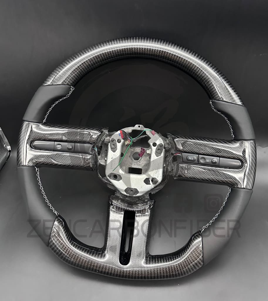 2005-2009 Ford S197 Mustang Carbon Fiber Steering Wheel