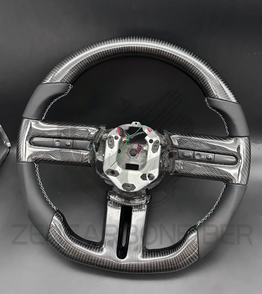 2005-2009 Ford S197 Mustang Carbon Fiber Steering Wheel