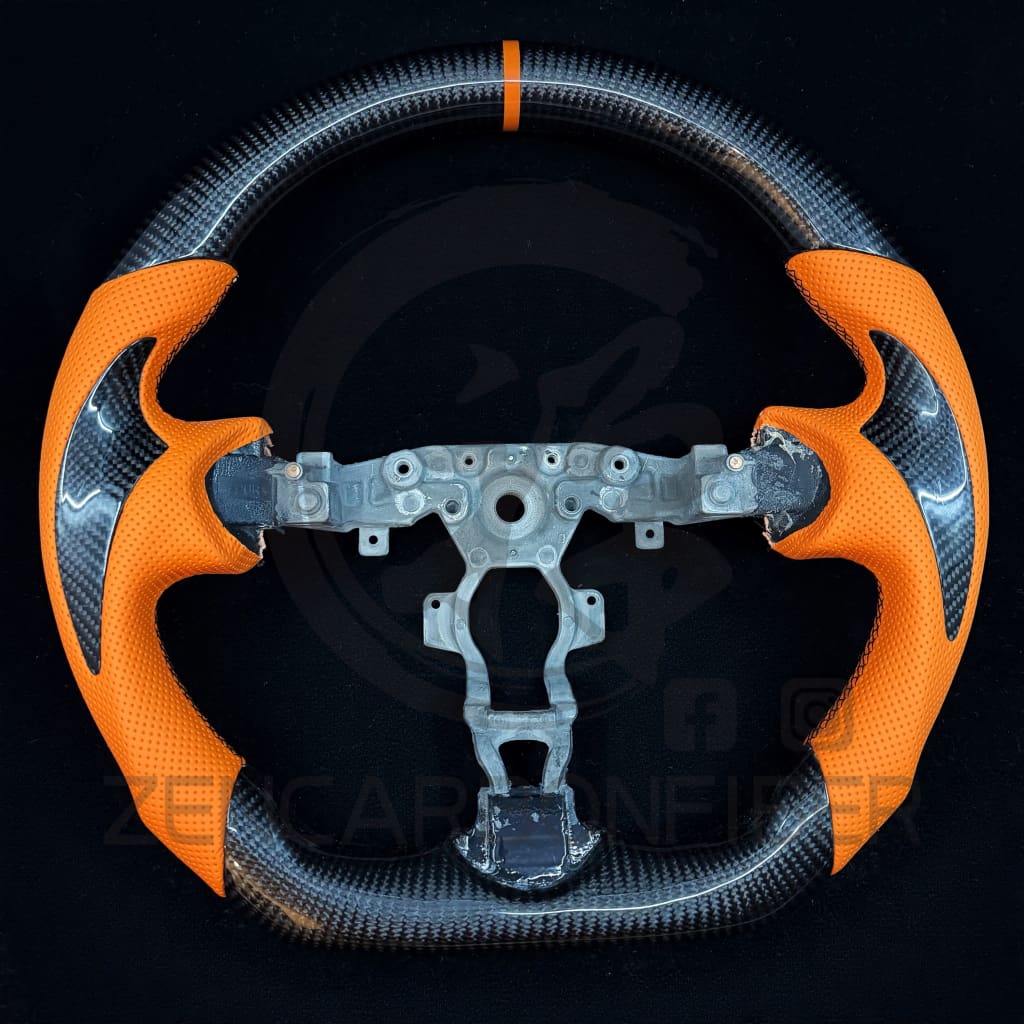 2009+ Nissan 370Z/Juke/09-14 Maxima Carbon Fiber Steering Wheel Steering Wheels