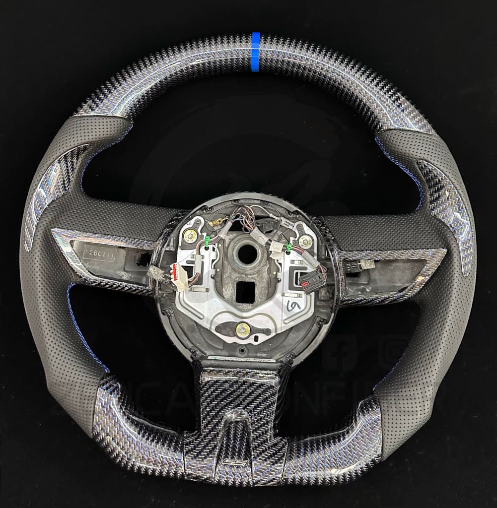 2010-2011 Chevrolet Camaro Carbon Fiber Steering Wheel
