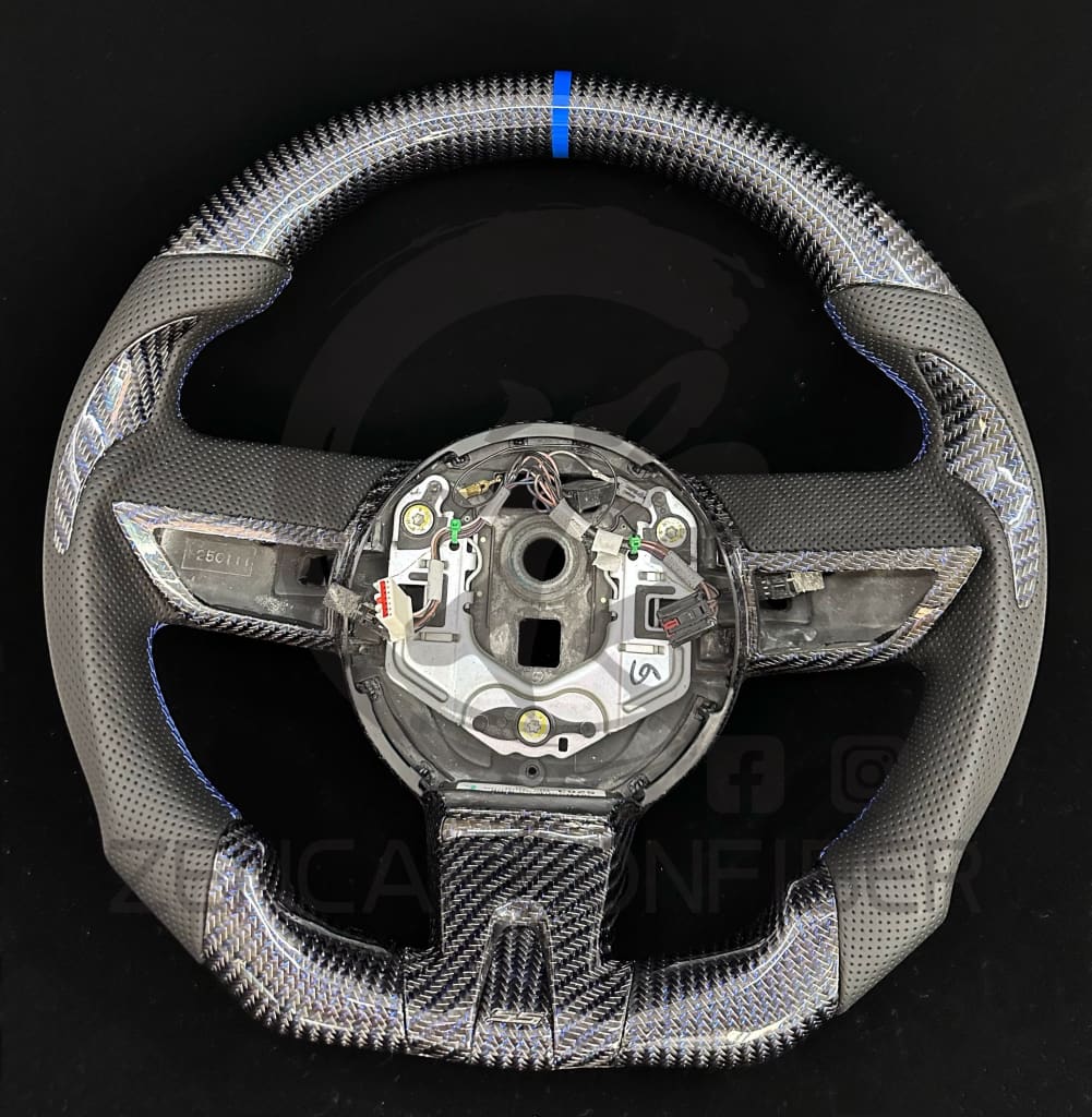 2010-2011 Chevrolet Camaro Carbon Fiber Steering Wheel