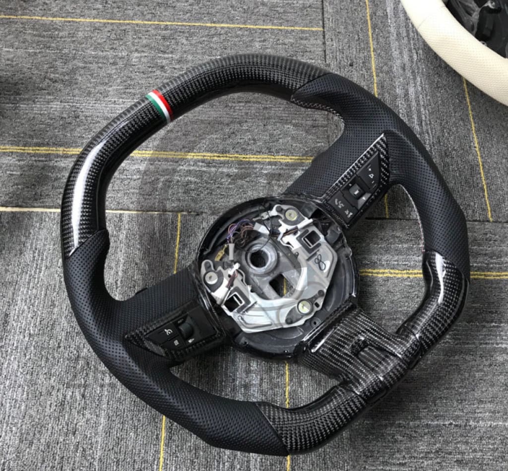 2010-2011 Chevrolet Camaro Carbon Fiber Steering Wheel