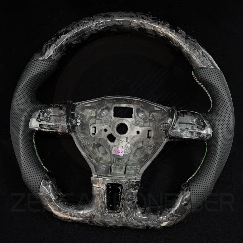 2010-2014 Volkswagen/VW MK6 Golf/Jetta/Passat Carbon Fiber Steering Wheel - Steering Wheels