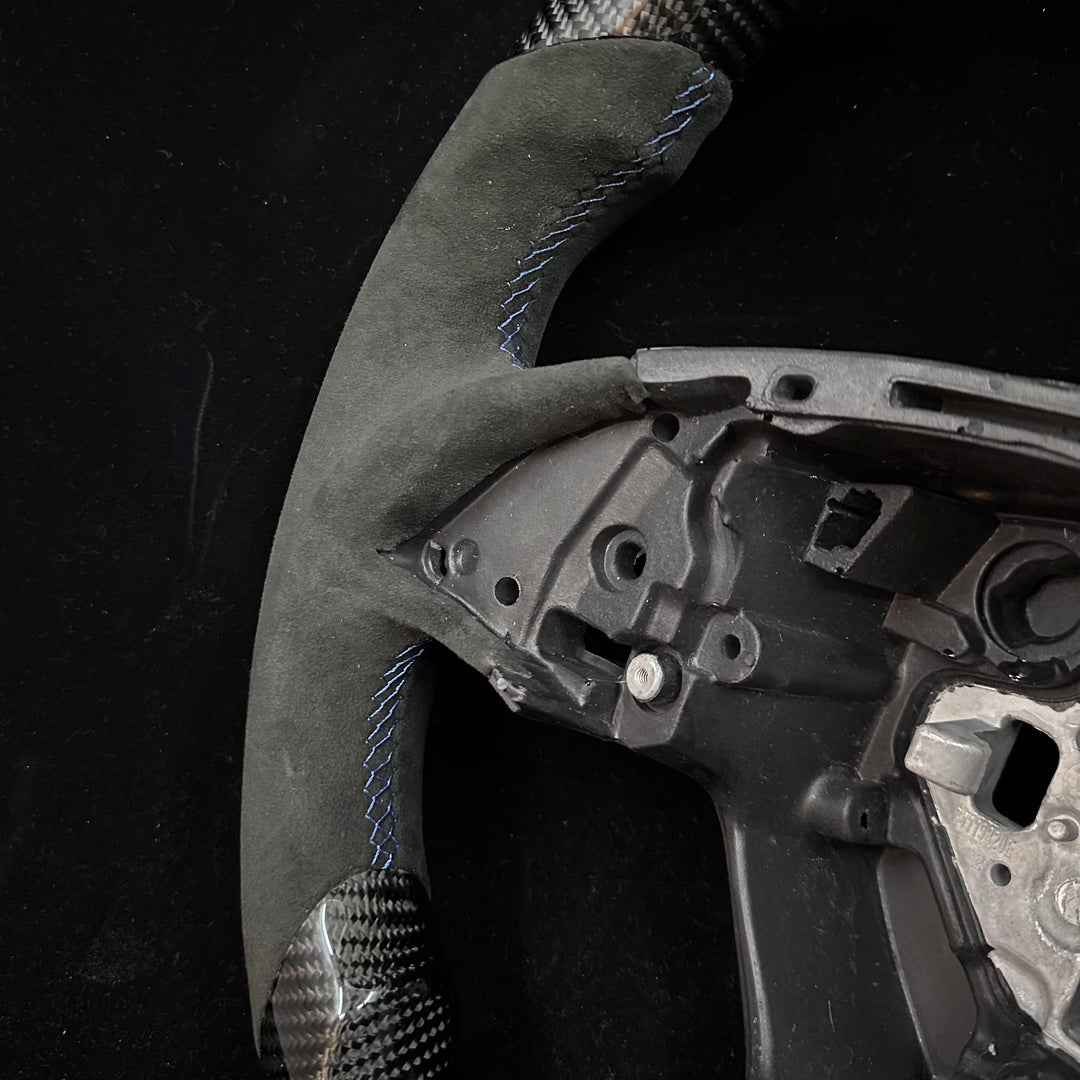 IN STOCK - 2014-2019 Chevrolet C7 Corvette Carbon Fiber Steering Wheel