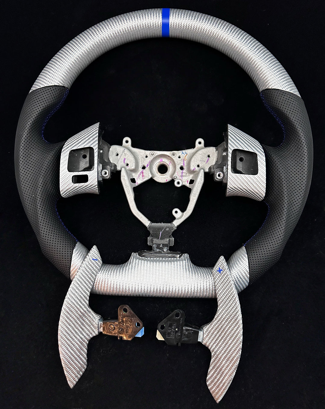 2006-2013 Lexus IS250/IS350/ISF Carbon Fiber Steering Wheel