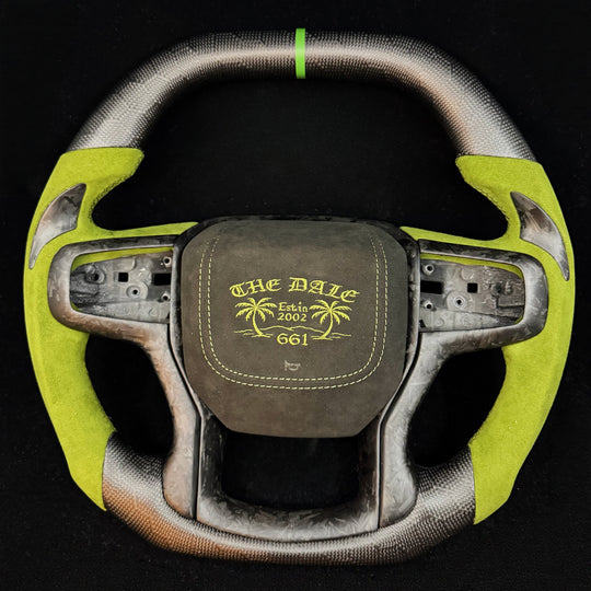 Volante de fibra de carbono personalizado para Chevrolet Silverado 2019+