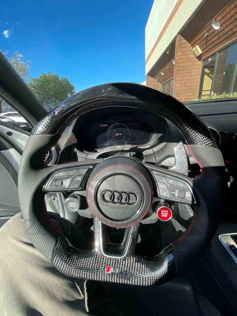 Audi B9/2017-2020 8V A/S/Rs 3/4/5 Carbon Fiber Steering Wheel