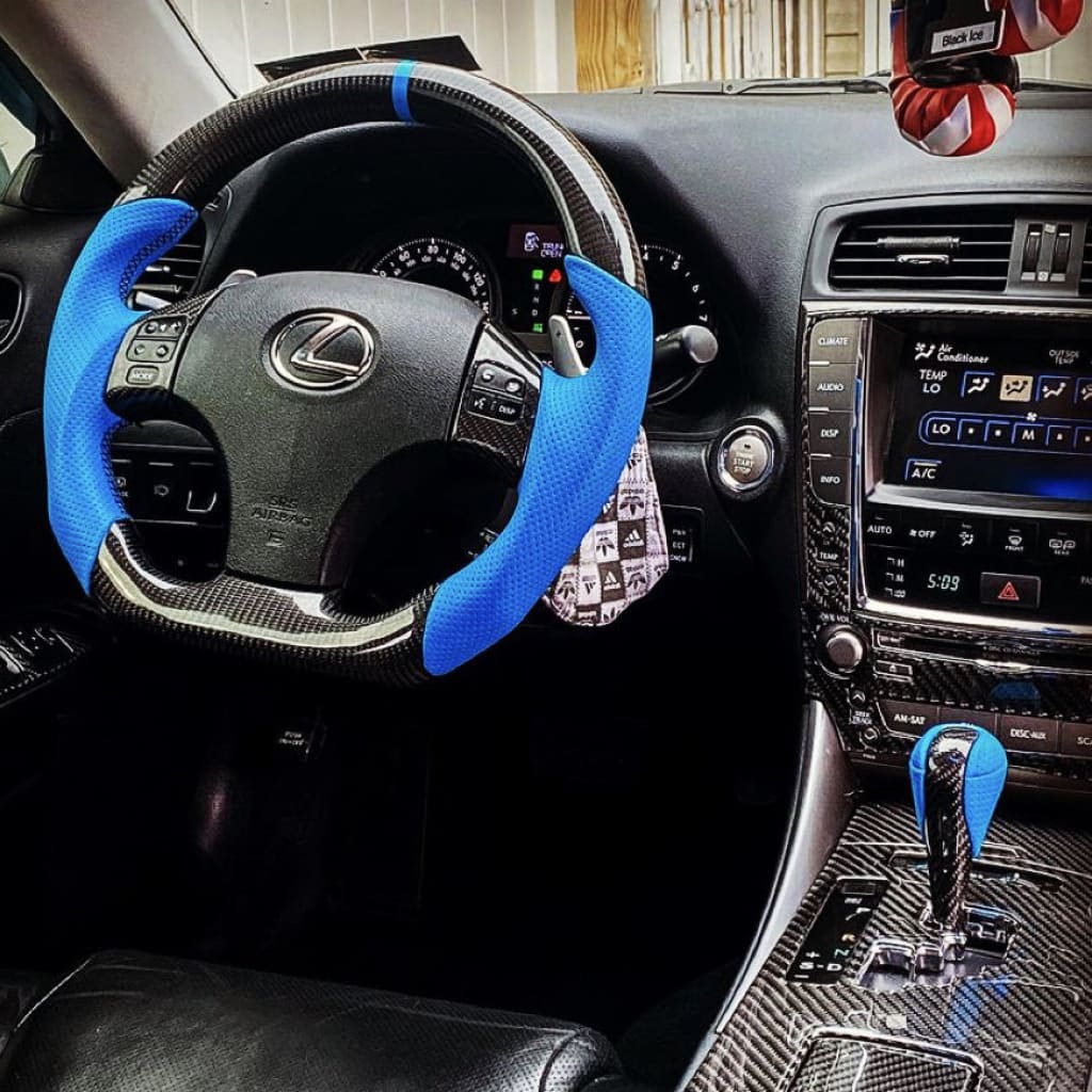 Carbon Fiber Steering Wheel for 2006-2013 Lexus IS250/IS350/ISF - Steering Wheels