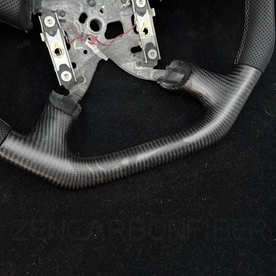 IN STOCK - 1998-2002 Chevrolet Silverado/Blazer/S10/Tahoe/Suburban GMC Sierra/Yukon Carbon Fiber Steering Wheel
