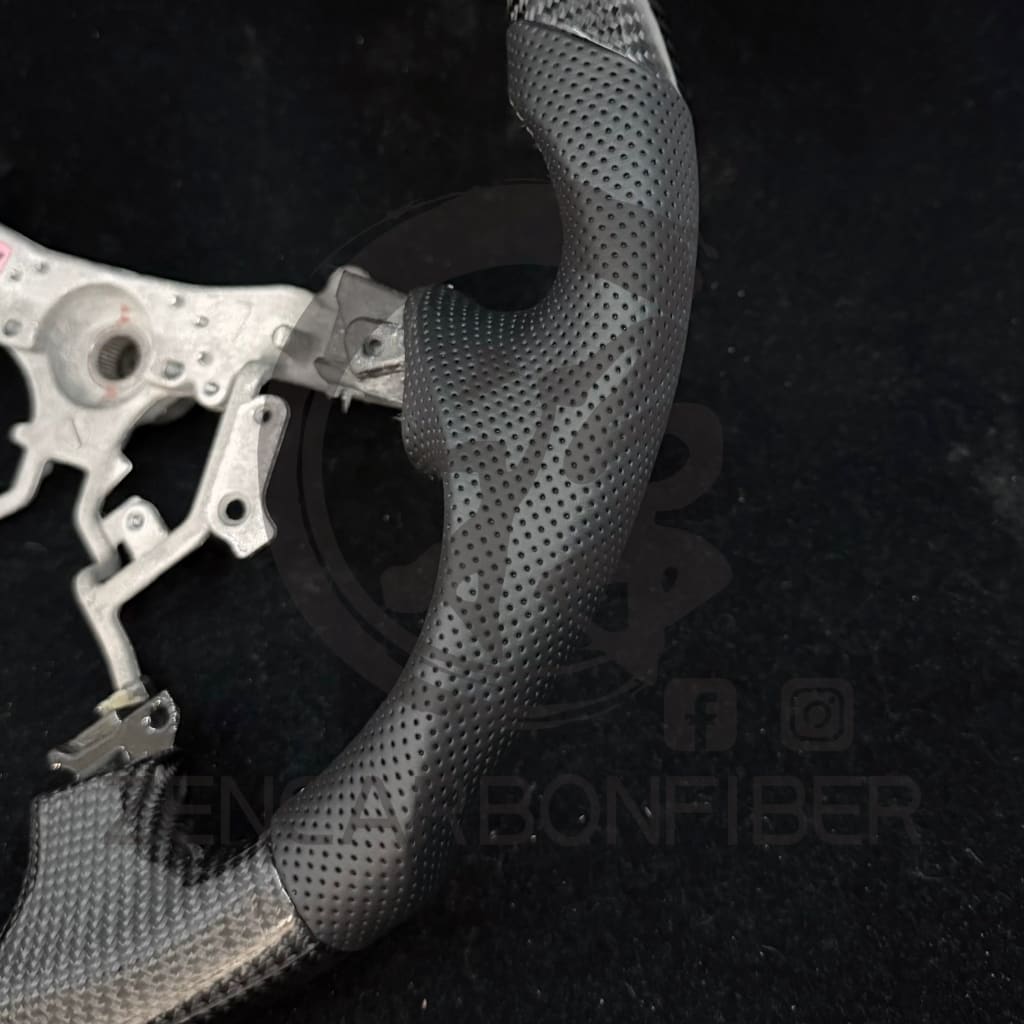 IN STOCK - 2003-2009 Toyota 4Runner/Tacoma Carbon Fiber Steering Wheel - Steering Wheels
