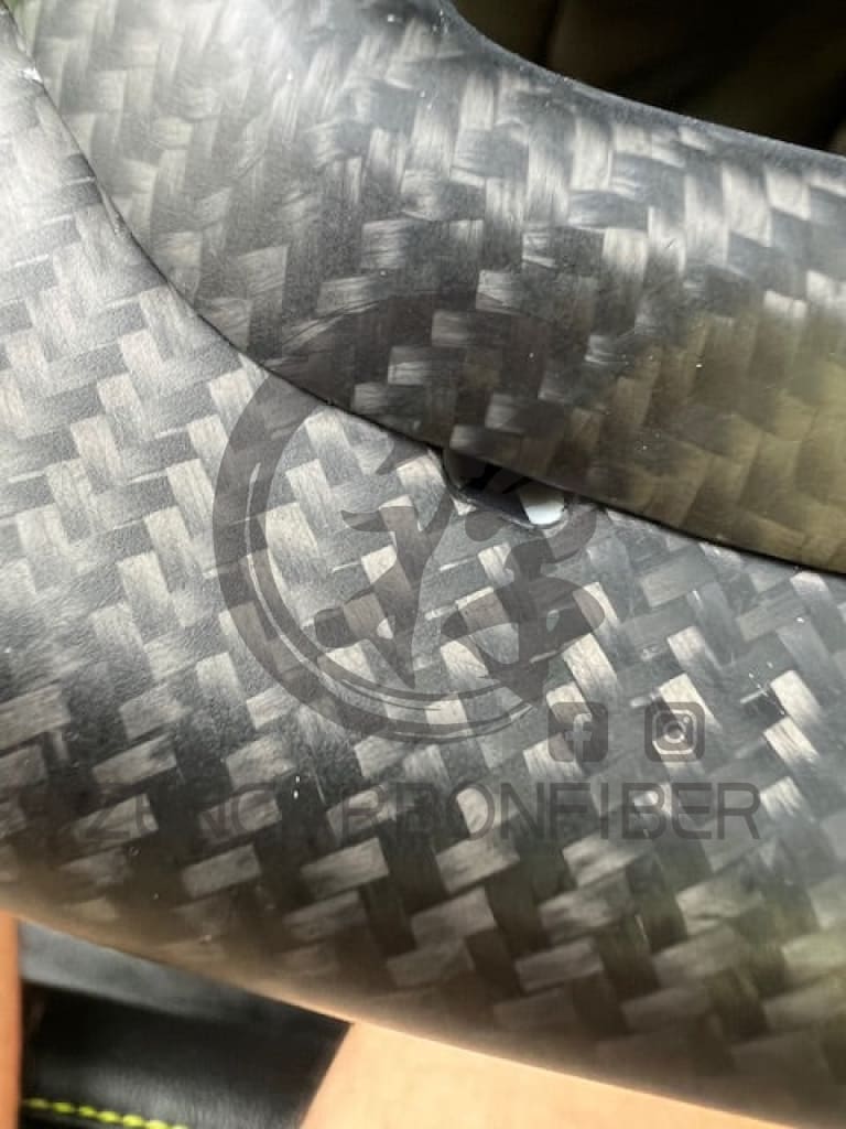 IN STOCK - 2018 + Jeep JL Wrangler/Gladiator Carbon Fiber Steering Wheel