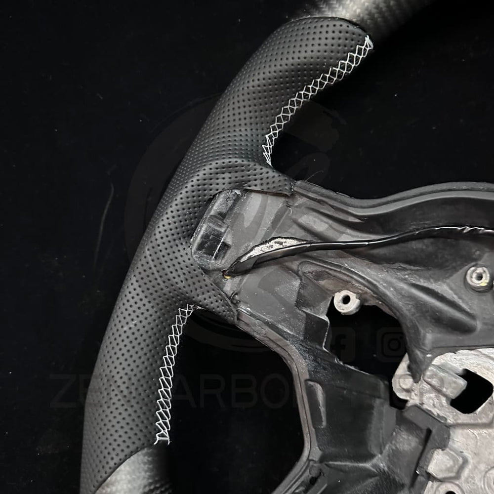 IN STOCK - 2021 + Ford F150 Raptor Heated Carbon Fiber Steering Wheel