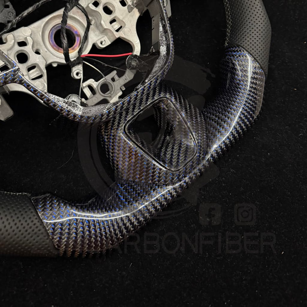 IN STOCK - Heated Carbon Fiber Steering Wheel for 2025+ 9th Gen Toyota Camry